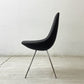 フリッツハンセン Fritz Hansen ドロップチェア DROP 3110 フルパディング ダークグレーファブリック アルネ・ヤコブセン 北欧 デンマーク ●