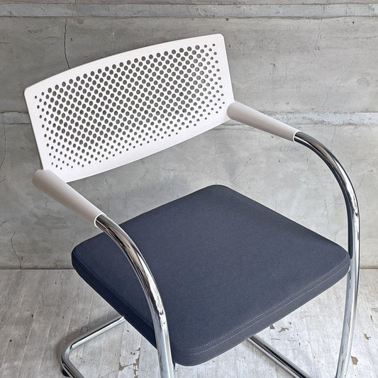 ヴィトラ vitra ビザビ2 Visavis2 アームチェア デスクチェア ホワイト/グレー カンティレバー スタッキング可能 アントニオ・チッテリオ B ♪