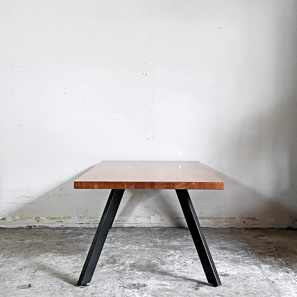 かなでもの KANADEMONO THE LOW TABLE ラバーウッド ブラウン × Black Steel LowTube 幅90cm ■