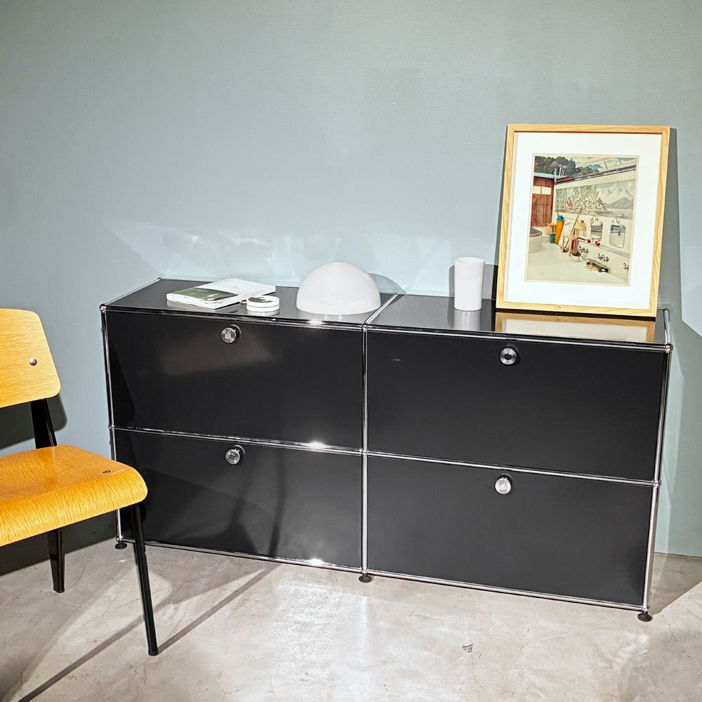 ユーエスエムハラー USMハラー USM Haller モジュラーファニチャー キャビネット シェルフ 2列2段 ドロップダウンドア×4 アントラサイト W152㎝ 参考定価￥351,007- ◎