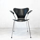フリッツハンセン Fritz Hansen 3207 セブンチェア アームチェア ラッカー ブラック アルネ ヤコブセン 北欧家具 参考価格￥146,080 - ★