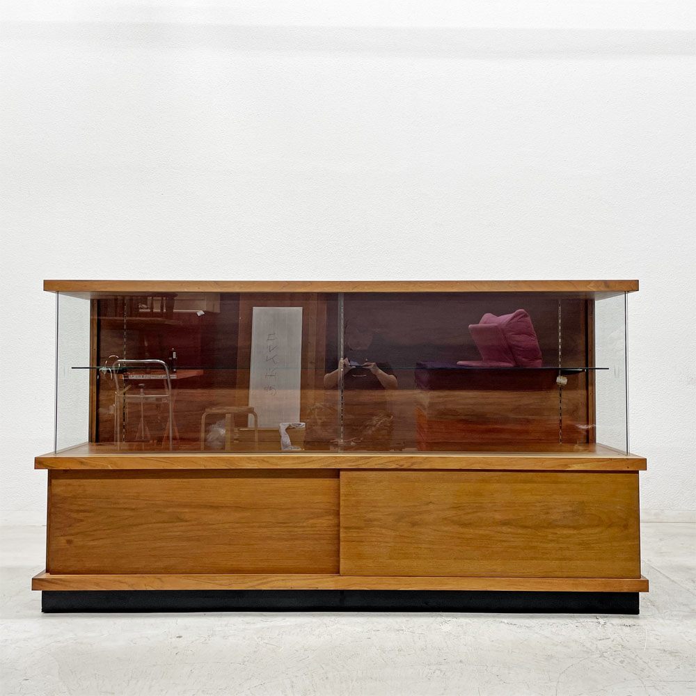 ハイク HIKE オーダーメイド ガラスキャビネット 飾り棚 ガラス引戸 ウォールナット材 W200cm 〓