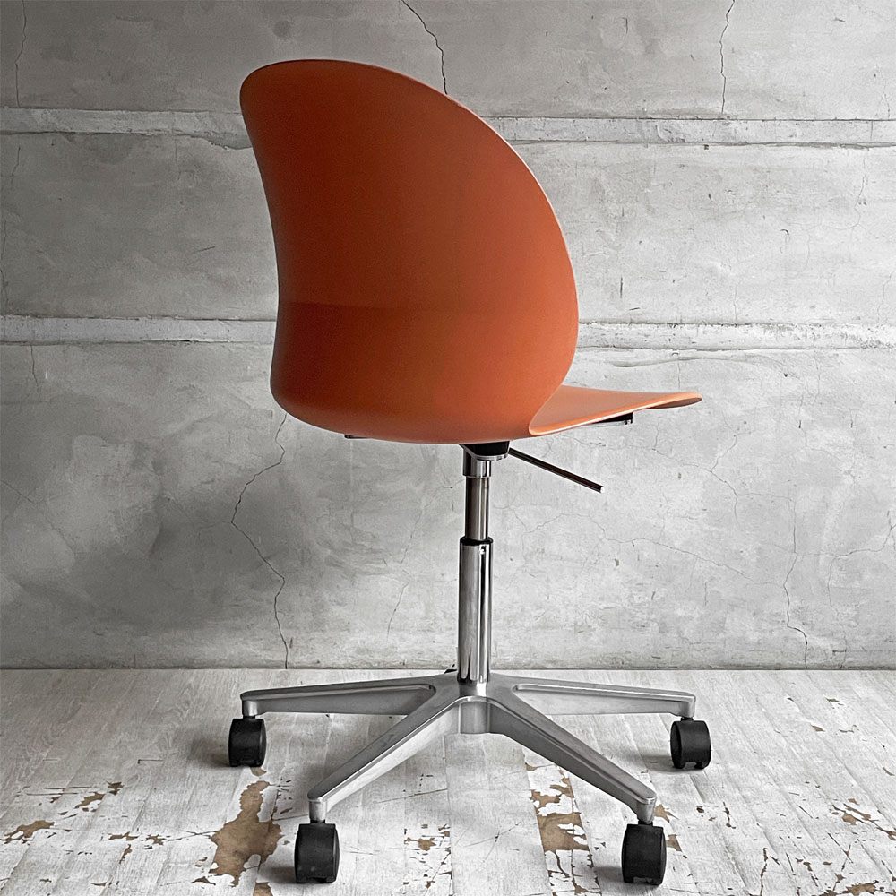 フリッツハンセン Fritz Hansen エヌゼロツー N02 リサイクルチェア キャスターチェア デスクチェア 佐藤オオキ nendo ダークオレンジ 参考定価￥91,080- ♪
