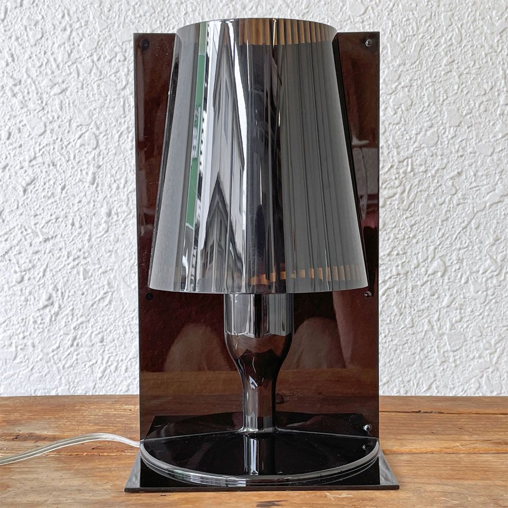 カルテル Kartell テイク TAKE テーブルランプ ポリカーボネート製 フェルーチョ・ラヴィアーニ Ferruccio Laviani スモーク イタリア ◇