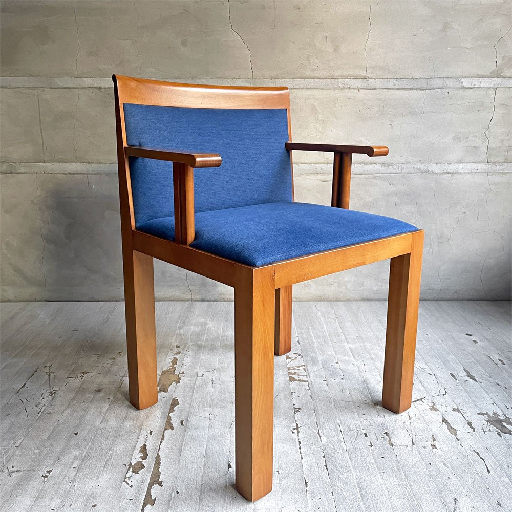 モルテーニ Molteni&C テアトロ Teatro アームチェア ダイニングチェア チェリー材 アルド ロッシ Aldo Rossi & ルカ メダ Luca meda イタリアビンテージ A