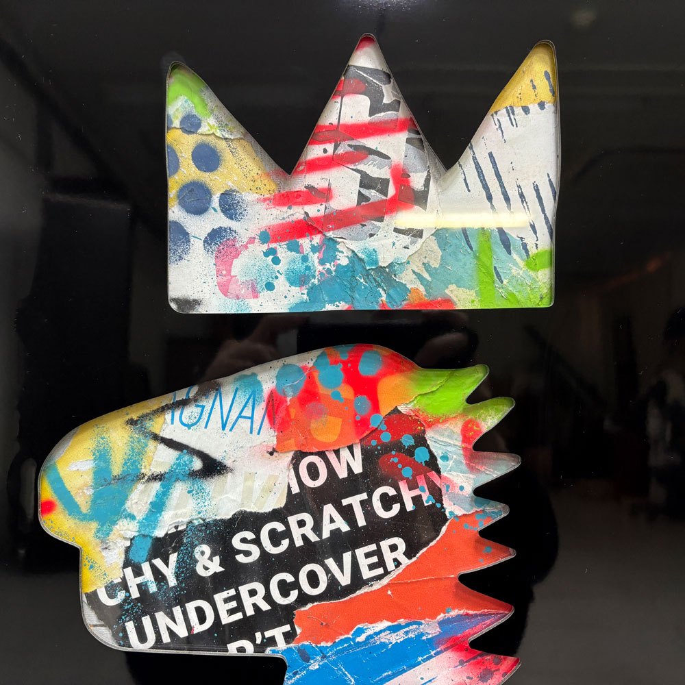 Aiiroh black Series Street Rex アートフレーム コラージュアート ミクストメディア グラフィティ 現代アーティスト ストリート 王冠 恐竜 バスキア風 フランス ●