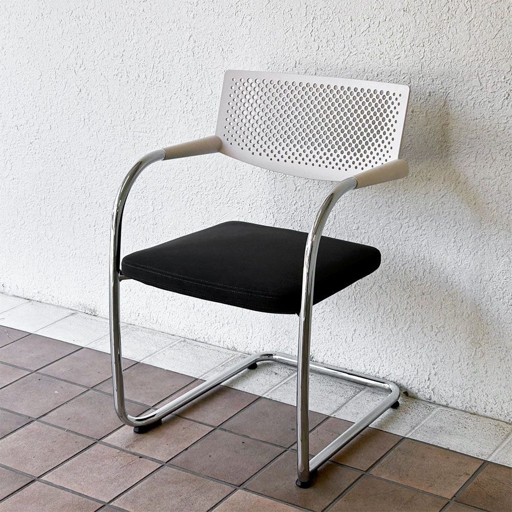 ヴィトラ vitra ビザビ2 Visavis2 アームチェア デスクチェア ホワイト/グレー系 カンティレバー スタッキング可能 アントニオ・チッテリオ A ◇