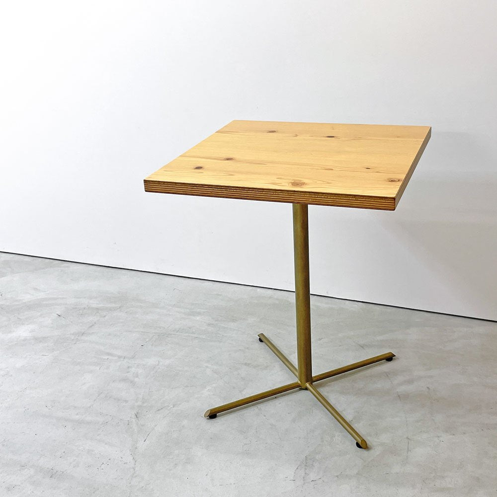 カフェテーブル スクエア 節入り杉天板 スチール脚 ゴールド W60 H73cm ナチュラルモダン ●