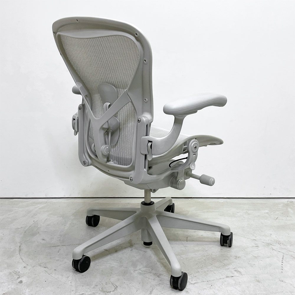 ハーマンミラー Herman Miller アーロンチェア リマスタード フル装備 Bサイズ ミネラル ポスチャーフィットSL デスクチェア オフィスチェア ビル・スタンフ ＆ ドン・チャドウィック ●