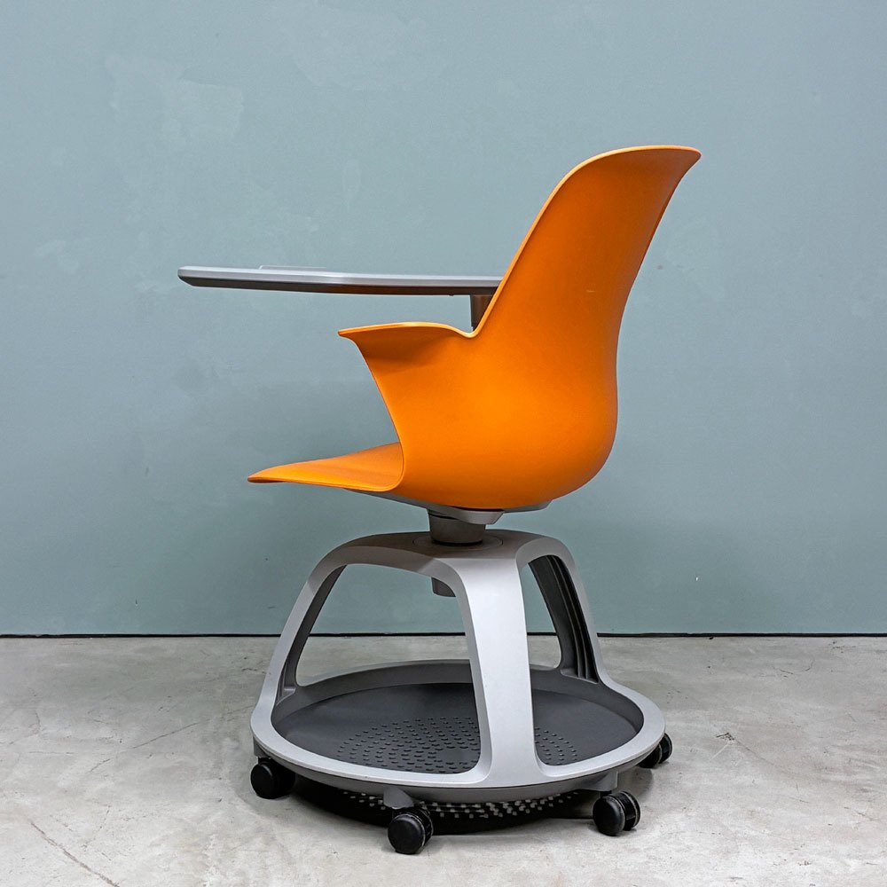 スチールケース Steelcase ノード node ミーティングチェア オフィスチェア シトロン 可動式サイドテーブル＆キャスター付き ◎ ◎