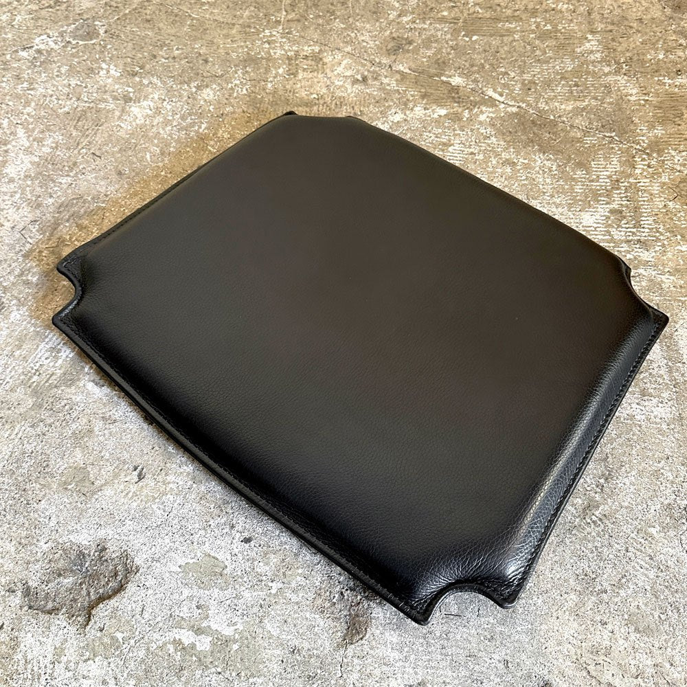 カールハンセン＆サン Carl Hansen & Son CU CH24 ウィッシュボーンチェア Yチェア 専用チェアクッション レザー ブラック ■
