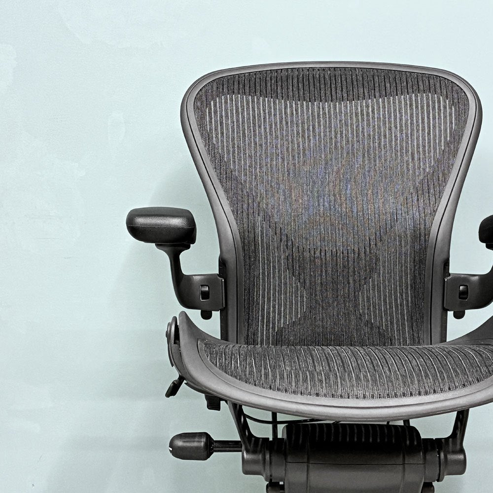 ハーマンミラー Herman Miller アーロンチェア クラシック Bサイズ ポスチャーフィット フル装備 グラファイトベース デスクチェア オフィスチェア 2019年製 ◎