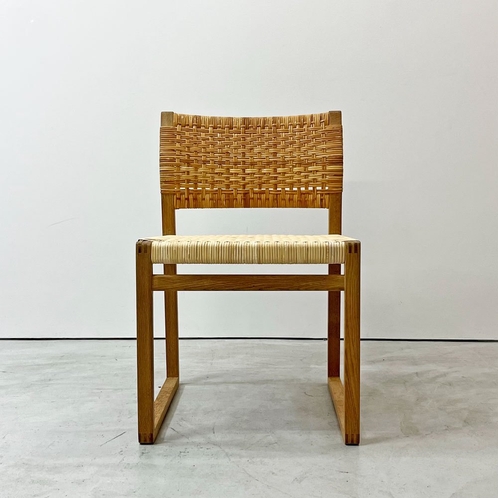 フレデリシア FREDERICIA BM61 ダイニングチェア オーク材 ラタン張り ボーエ・モーエンセン デンマーク 北欧家具 定価 ￥627,000- 現状品 ●