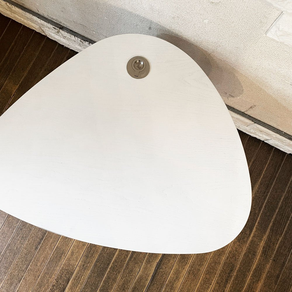 テクタ TECTA サイドテーブル K22 SIDE TABLE ホワイト アッシュ材 昇降式 アレキサンダー・カルダー ドイツ バウハウス ACTUS取扱 ◎