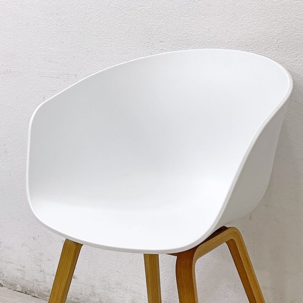 ヘイ HAY アバウト ア チェア ABOUT A CHAIR AAC22 アームチェア ダイニングチェア ホワイト 木製脚 ヒー・ウェリング 北欧モダン デンマーク ●