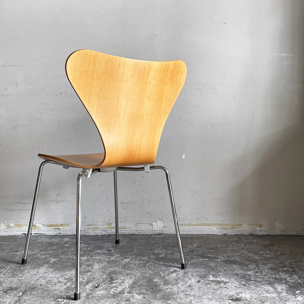 フリッツハンセン Fritz Hansen 3107 セブンチェア ビーチ材 ナチュラル ラッカー仕上げ アルネ・ヤコブセン スタッキング デンマーク 北欧家具 A ■