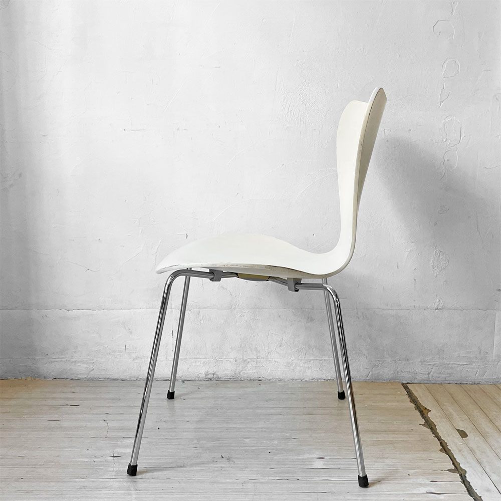 フリッツハンセン Fritz Hansen セブンチェア ラッカー ホワイト スタッキング アルネ・ヤコブセン デンマーク 北欧家具 A ★