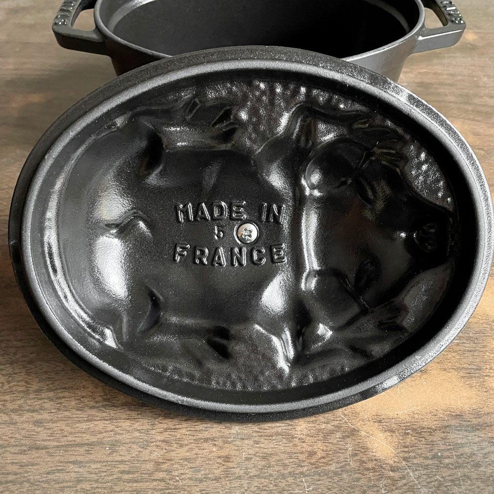 ストウブ STAUB ピギーココット オーバル 両手鍋 スペシャルシェイプ ブラック 17cm 豚 鋳物 キャセロール ガス オーブン IH対応 フランス ♪