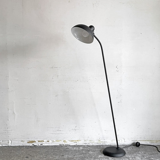 フリッツハンセン Fritz Hansen カイザーイデル KAISER IDELL フロアランプ 6556-F マットブラック スチール クリスチャン・デル 北欧 定価￥159,280- ■