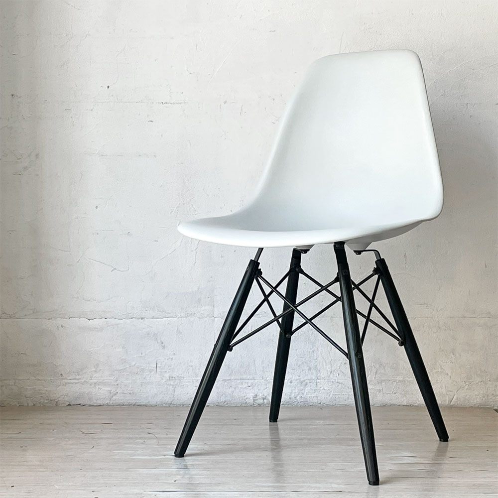 ハーマンミラー HermanMiller サイドシェルチェア ドゥエルレッグ DSW ホワイト × エボニー ポリプロピレン製 2017年製 イームズ ミッドセンチュリー ★