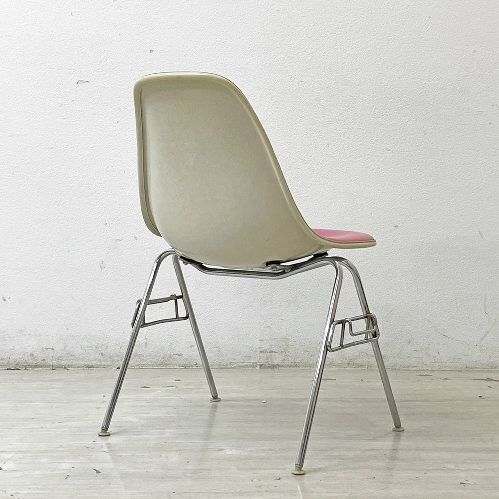 ハーマンミラー Herman Miller サイドシェルチェア サード 3rdビンテージ PVCレザー FRP製 スタッキングベース イームズ B ●