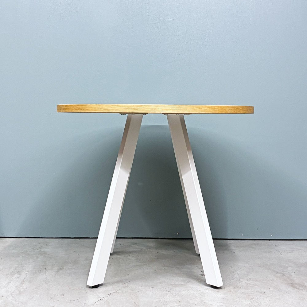 かなでもの KANADEMONO ザ・カフェテーブル THE CAFE TABLE White Steel 4pin ラウンド Φ83cm リノリウム天板 定価￥79,800- ◎