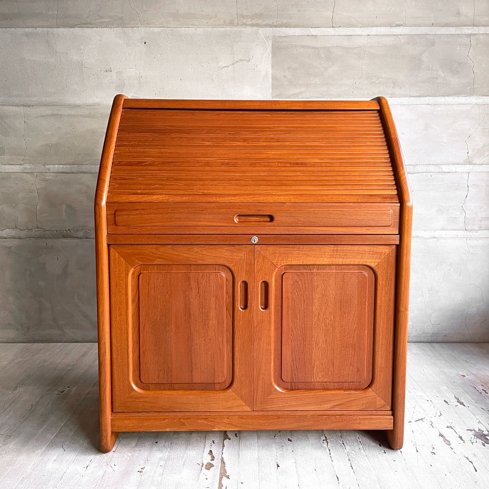 ランゲスコフ・モベルファブリック Langeskov Møbelfabrik A/S ライティングビューロー キャビネットデスク ロールトップ 蛇腹扉 チーク無垢材 デンマークビンテージ 北欧家具 ♪