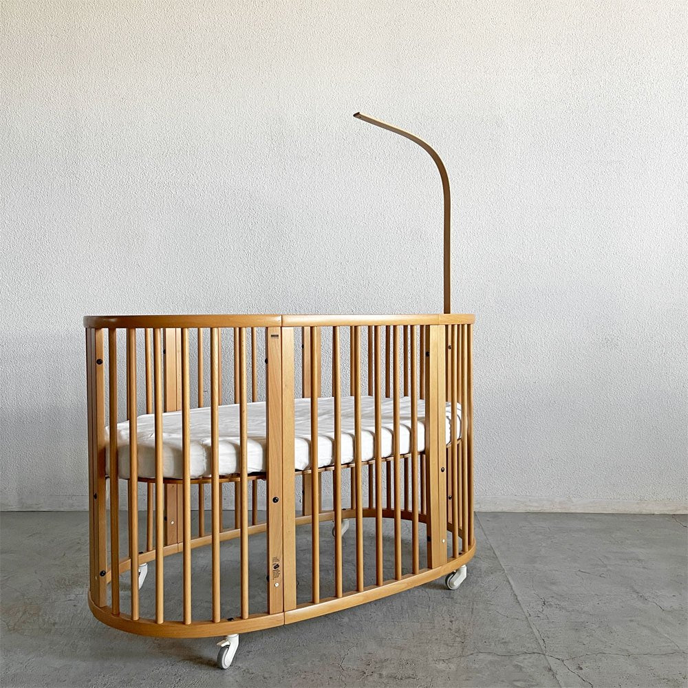 ストッケ STOKKE スリーピーベッド Sleepi Bed ブナ材 ナチュラル ロッド＆マットレス＆シーツ＆キャスター付 2段階サイズ 参考合計価格￥146,080- 〓