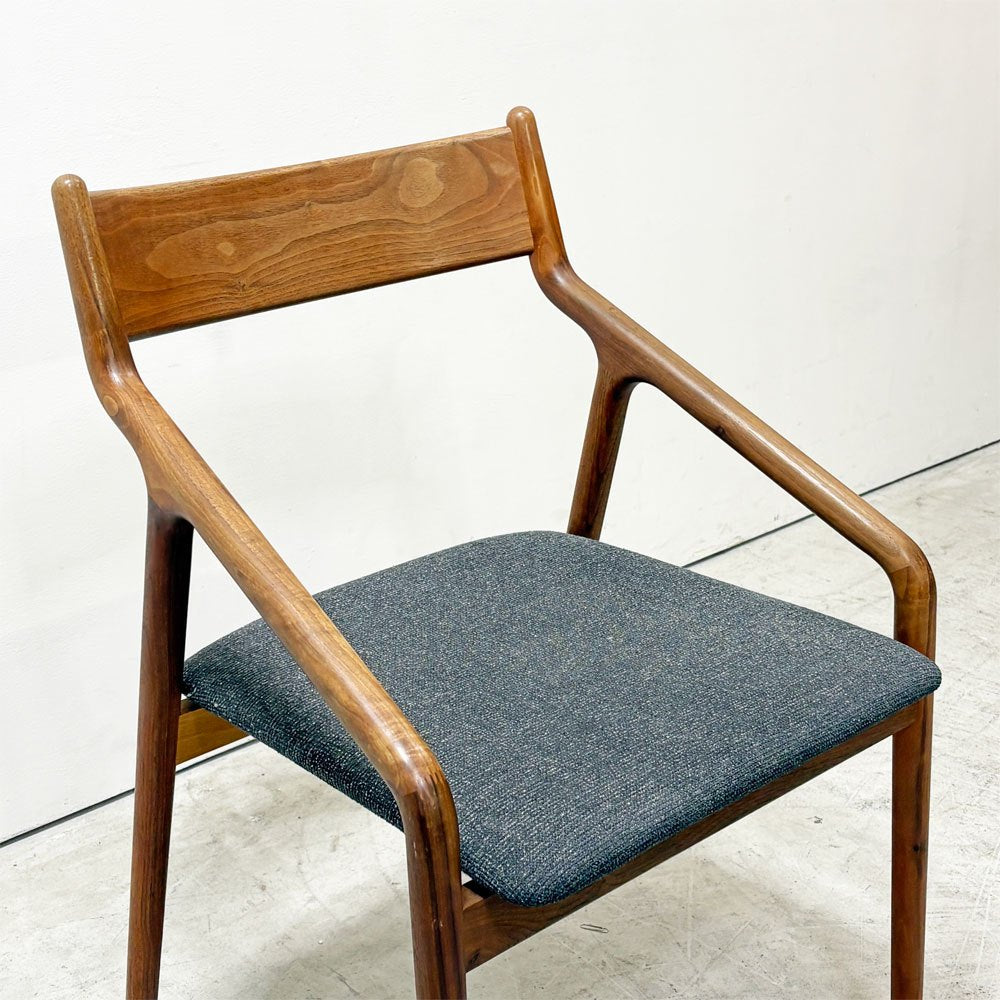 宮崎椅子製作所 ペペチェア PEPE side chair 背無垢タイプ ウォールナット ファブリック グレー系カラー フィンガージョイント 村澤一晃 ●