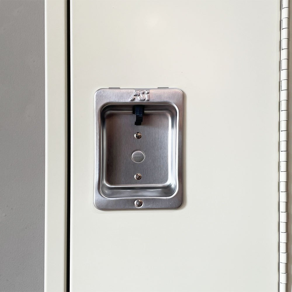 リオン LYON スチール ロッカー RECESSED HANDLE 1-TIER LOCKER シングルロッカー アイボリー インダストリアル US パシフィックファニチャーサービス取扱 ◎