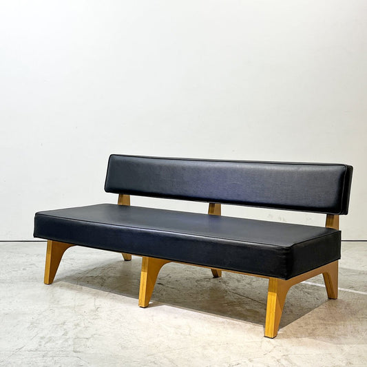 イデー IDEE ソリッドベンチ SOLID BENCH ソファ PVCレザー ブラック アッシュ材フレーム 参考価格￥199,900～ ●