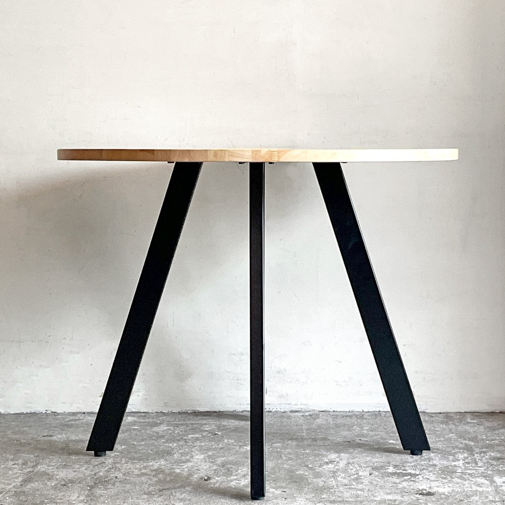 かなでもの KANADEMONO ザ・カフェテーブル THE CAFE TABLE Black Steel 4pin ラウンド ラバーウッド材 ナチュラル Φ90cm ■