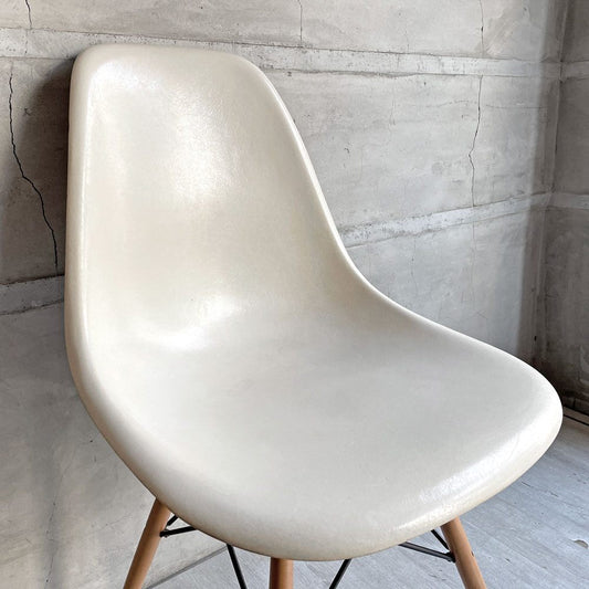 ハーマンミラー Herman Miller サイドシェルチェア セカンド 2nd ビンテージ FRP製 パーチメント ドゥエルレッグベース C&R イームズ ミッドセンチュリー ♪