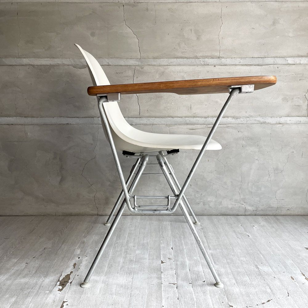 ハーマンミラー Herman Miller サイドシェルチェア セカンド 2nd ビンテージ FRP製 パーチメント スタッキングベース 肘掛けテーブル付 イームズ ミッドセンチュリー ♪