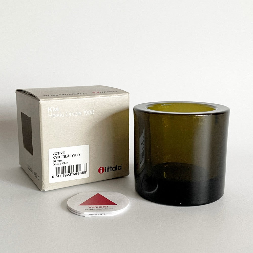 イッタラ iittala マリメッコ marimekko キビ kivi キャンドルホルダー オリーブ 60mm ガラス ヘイッキ・オルヴォラ フィンランド 北欧雑貨 箱付 ■
