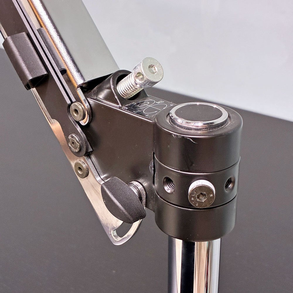 USMハラー USM Haller モジュラーファニチャー ハラーテーブル用 フラットスクリーンスウィングモニターアーム オフィス家具 スイス ◎