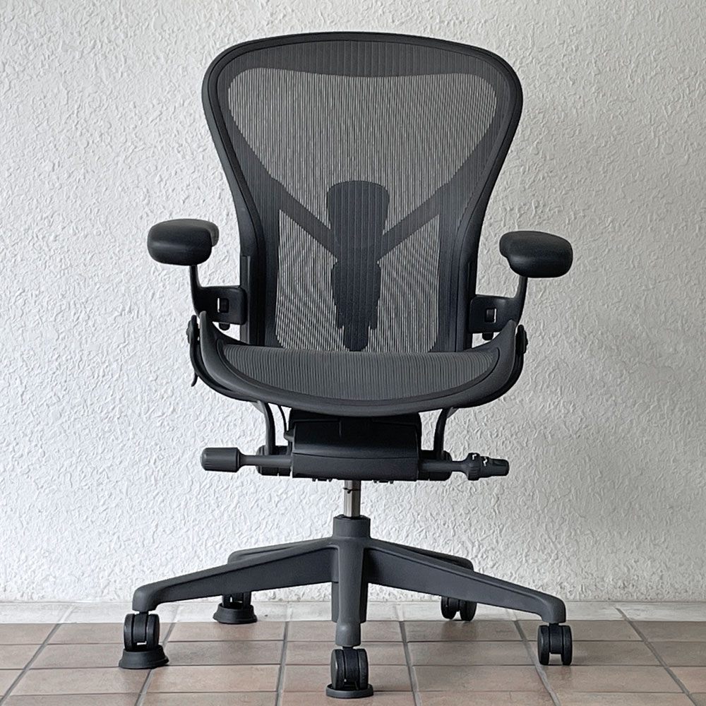 ハーマンミラー Herman Miller アーロンチェア リマスタード フル装備 Bサイズ グラファイトベース ポスチャーフィットSL 定価264,000円 ◇
