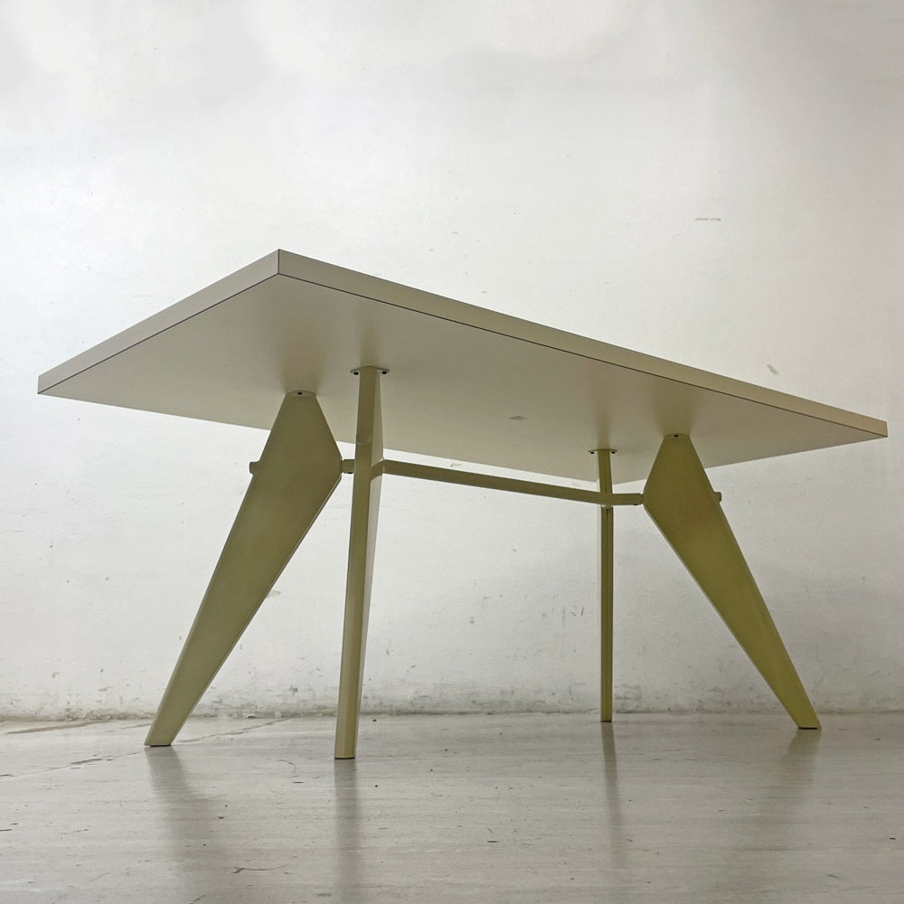 ヴィトラ vitra EMターブル EM Table ダイニングテーブル アイボリー × ブランコロンブ W180cm ジャン・プルーヴェ ラミネート天板 モダン 参考価格\484,000- ●