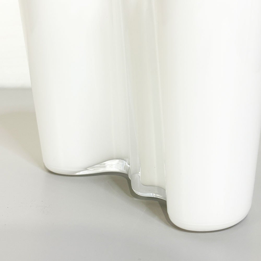 イッタラ iittala アルヴァ アアルト コレクション Alvar Aalto Collection ベース フラワーベース 花瓶 オパールホワイト H12cm フィンランド 北欧雑貨 ●