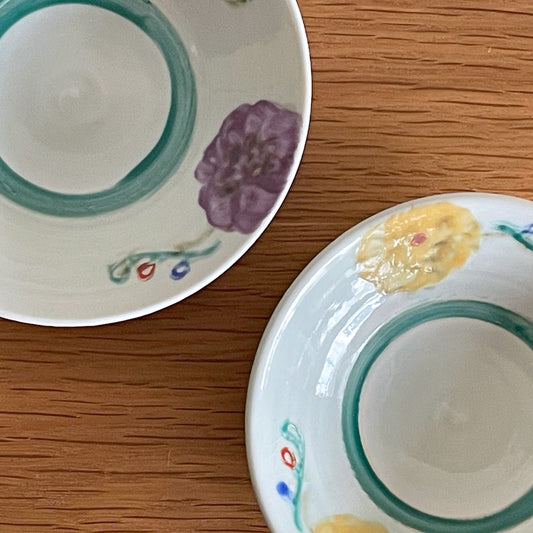 伊藤聡信 色絵 小皿 2枚セット 花模様 Φ15.5㎝ 白磁 取り皿 現代作家 未使用品 ■