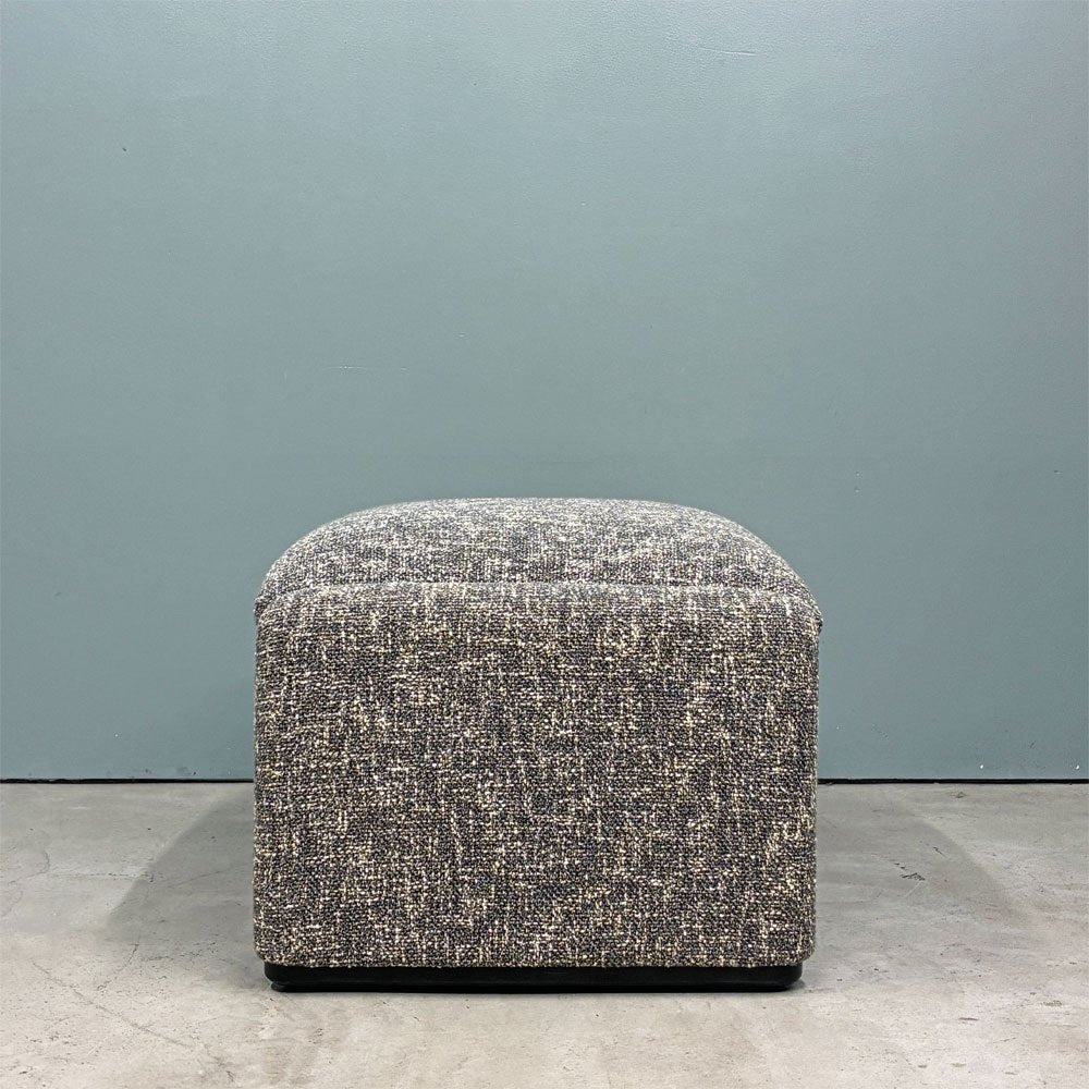 カッシーナイクスシー Cassina ixc. 675-OT マラルンガ MARALUNGA オットマン ファブリック FUN ヴィコ・マジストレッティ MoMA ◎