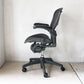 ハーマンミラー Herman Miller アーロンチェア Bサイズ ランバーサポート フル装備 グラファイトベース ビル・スタンフ ＆ ドン・チャドウィック シート下クッション交換済★
