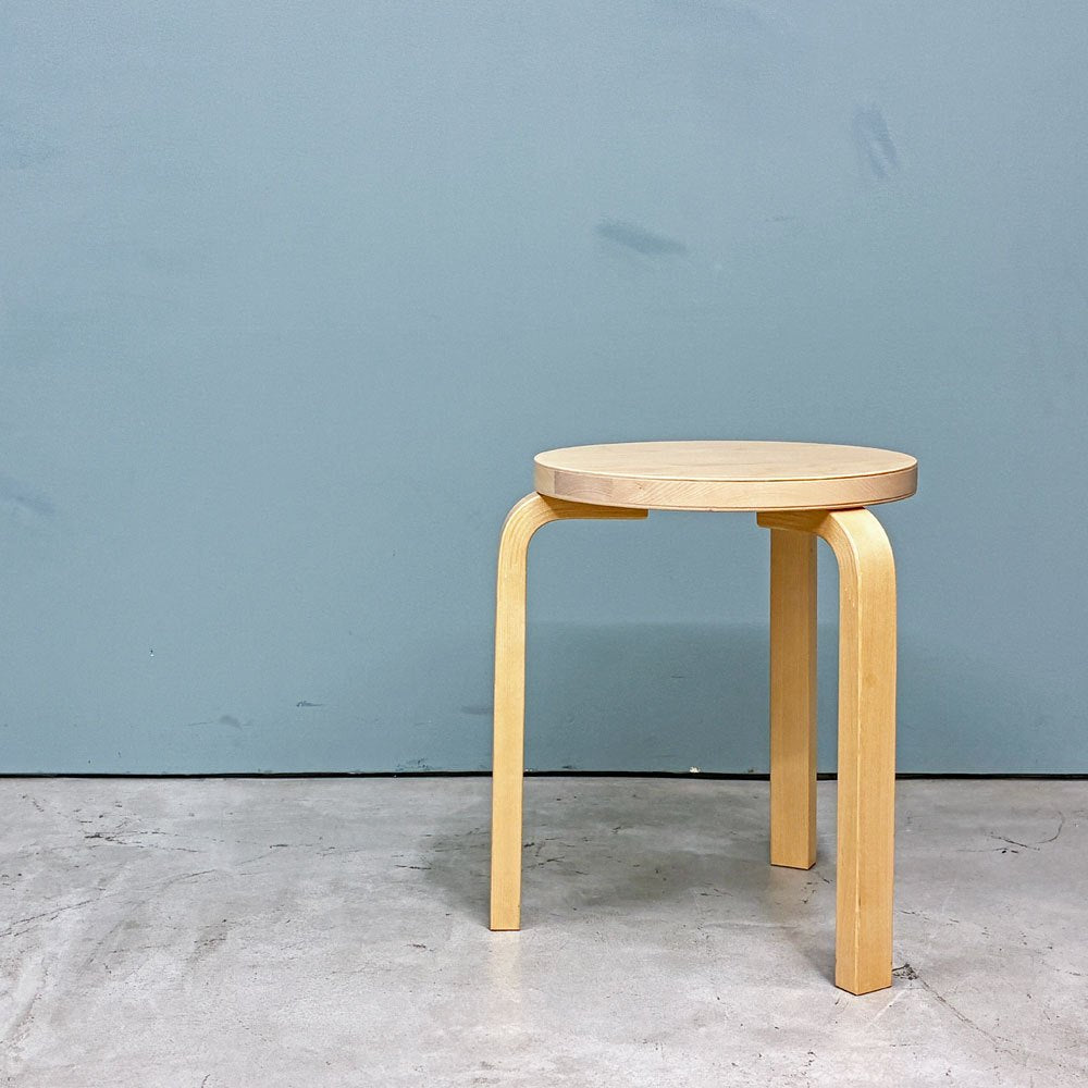 アルテック Artek スツール60 Stool60 バーチ材 ナチュラルラッカー 3本脚 アルヴァ・アアルト フィンランド 北欧 talo購入品 ◎