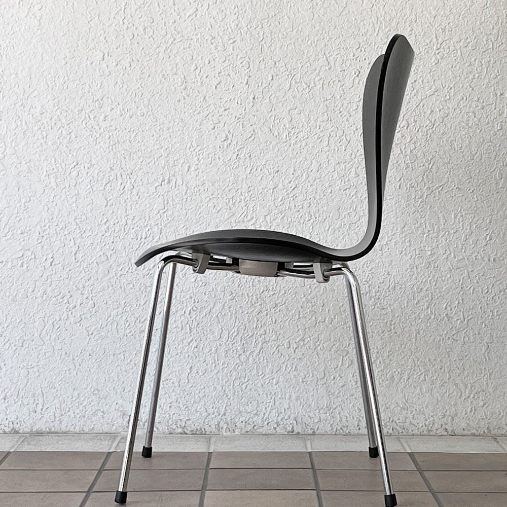 フリッツハンセン Fritz Hansen セブンチェア ダイニングチェア カラードアッシュ ブラック アルネ・ヤコブセン 北欧 デンマーク 定価￥76,780- 美品 B ◇