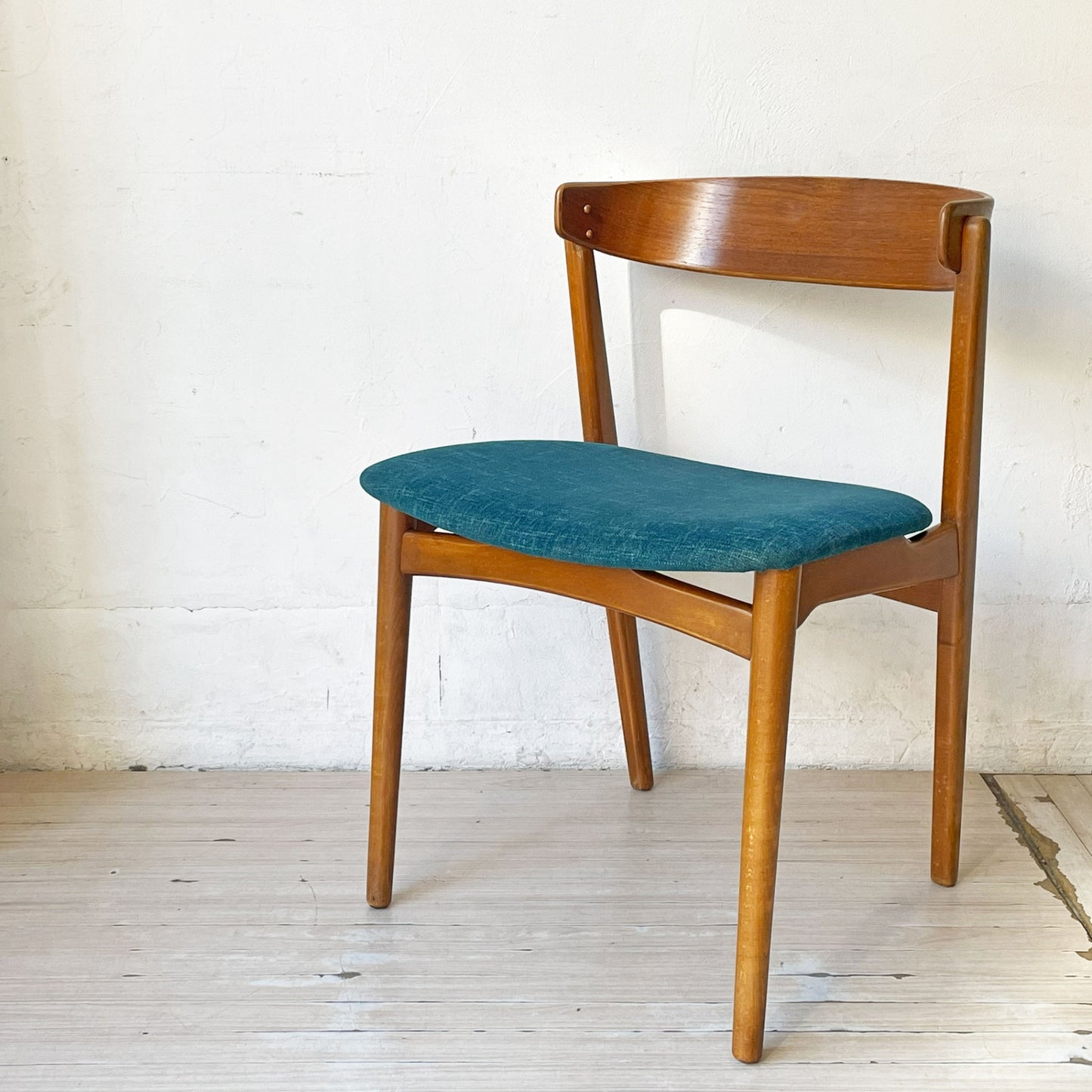 デンマークビンテージ Danish Vintage チーク材 ダイニングチェア ハーフアーム プライウッド ファブリック 北欧家具 B ★