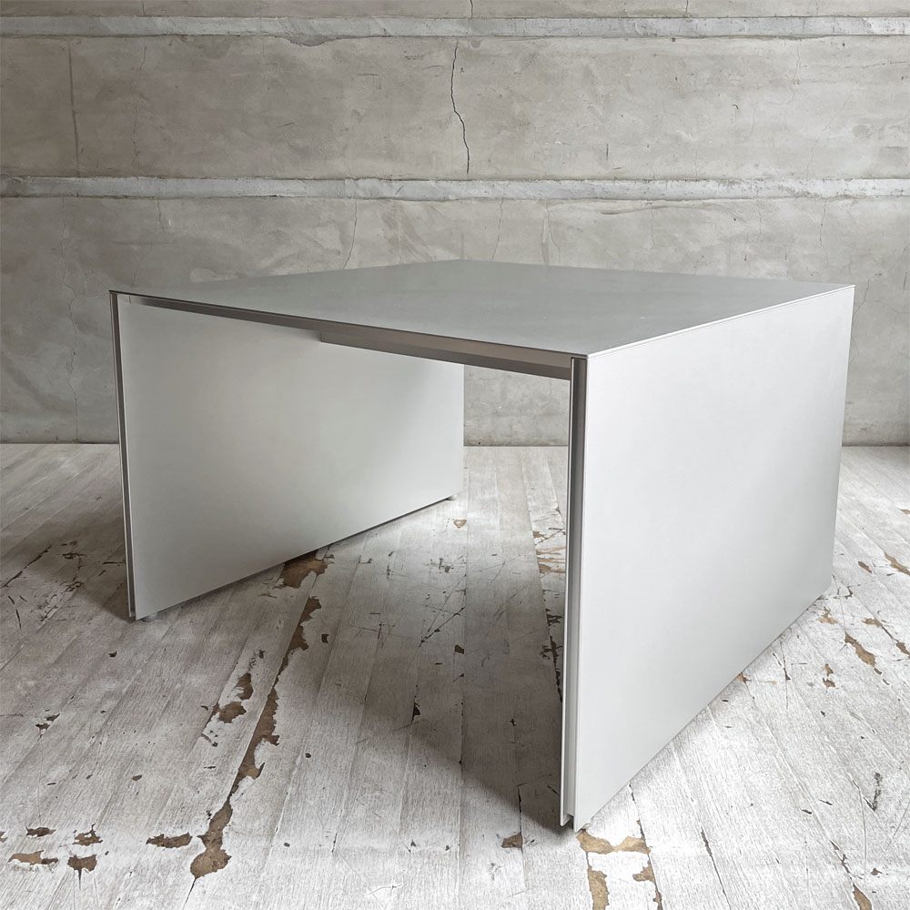 カッシーナイクスシー Cassina ixc. エアーフレーム AIR FRAME 30021 ローテーブル サイドテーブル コーヒーテーブル デヴィッド・チッパーフィールド ♪