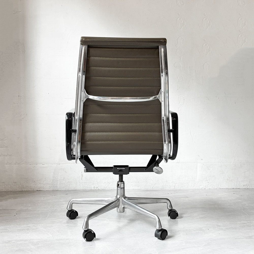 ハーマンミラー Herman Miller アルミナムグループ エグゼクティブチェア 50周年記念 ハイバック レザーシート 本革 ブラウン 5本脚 C&Rイームズ ミッドセンチュリー 希少 ★