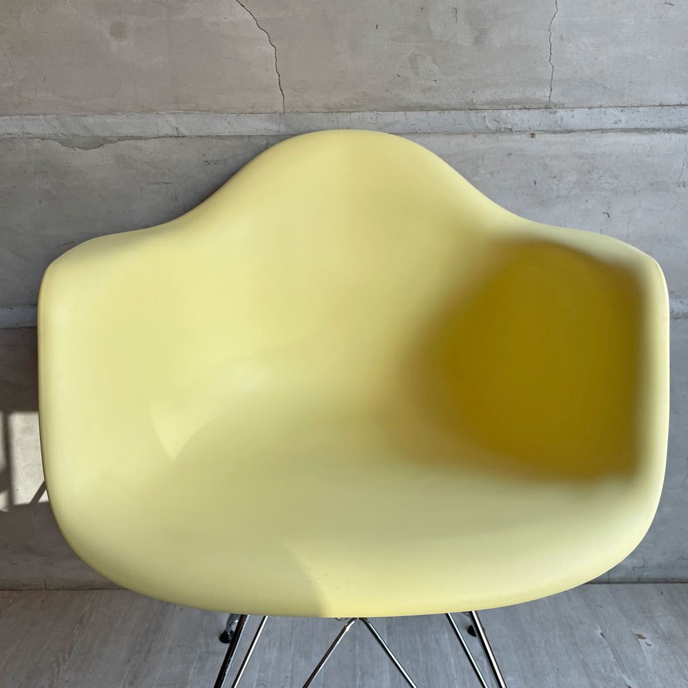 ハーマンミラー Herman Miller アームシェルチェア ポリプロピレン エッフェルベース ペールイエロー PALE YELLOW イームズ C&R ミッドセンチュリー 廃番カラー♪