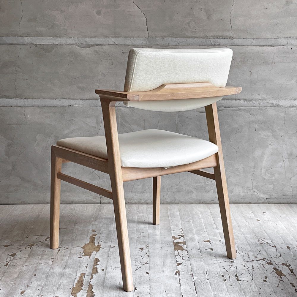 シギヤマ家具 CC-003CHAIR セミアームチェア ダイニングチェア オーク材 PVCレザー ホワイト モダンテイスト B ♪