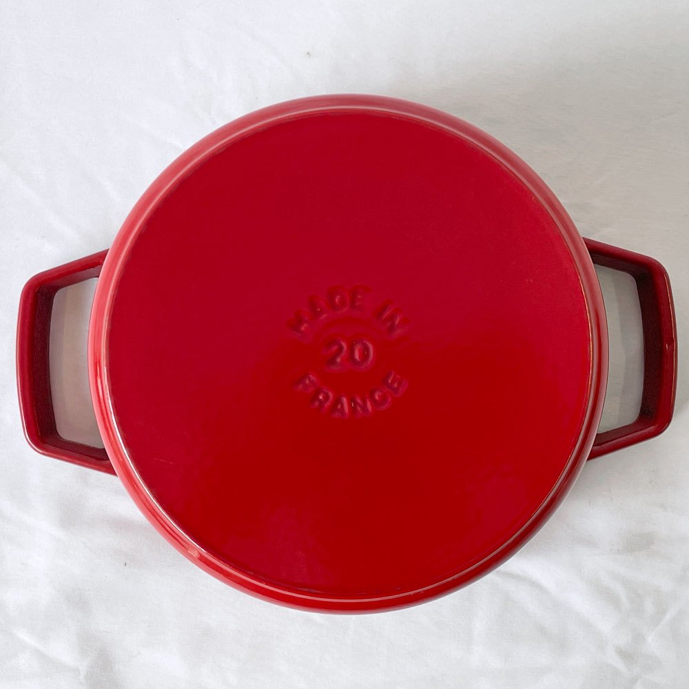 ストウブ Staub ピコ ココット ラウンド 両手鍋 ホーロー鍋 チェリー 20cm IH対応 鋳物 フランス製 定価￥30,800- ◇